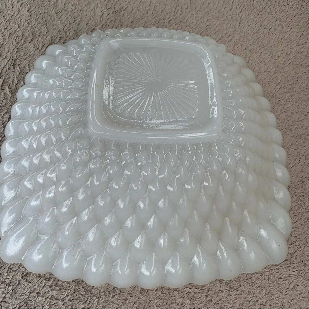 Vintage Milk Glass Square Bowls Set of 2 White Diamond Hobnail Pattern Retro VTG